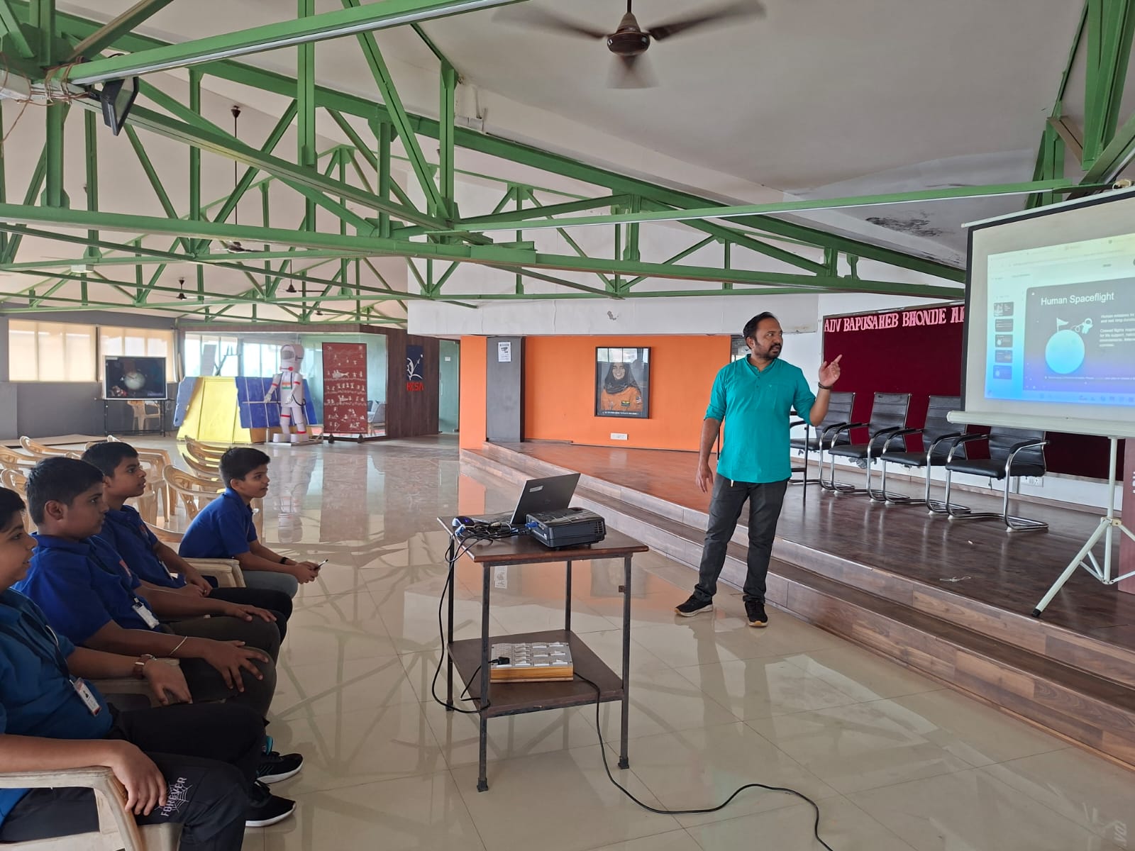 infrastructure-classroom-3-kalpana-chawala-space-acadamy Classrooms